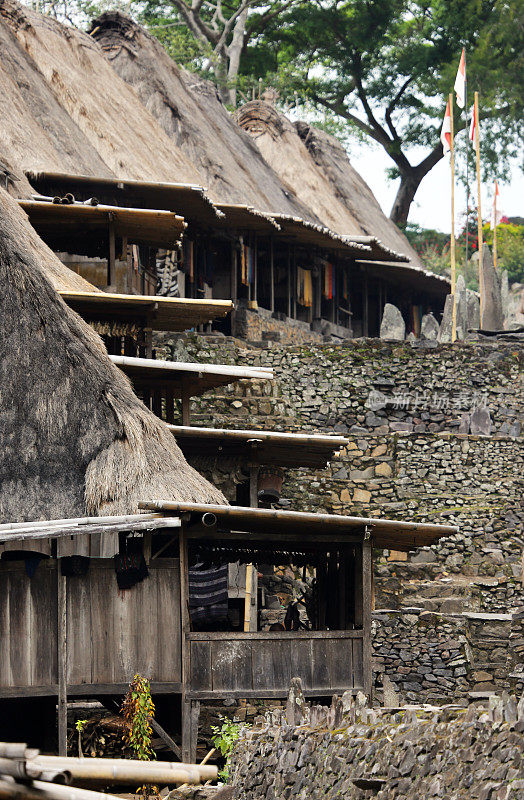 印度尼西亚:弗洛雷斯的Bena Hill部落村庄